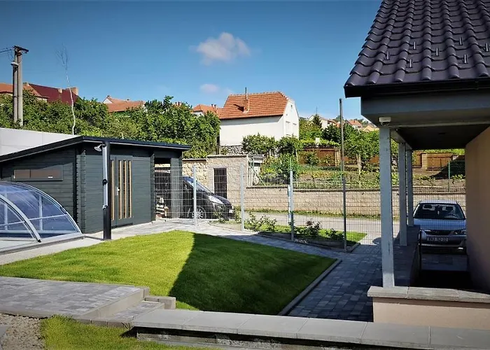 U Krizku Gasthof Kobylí